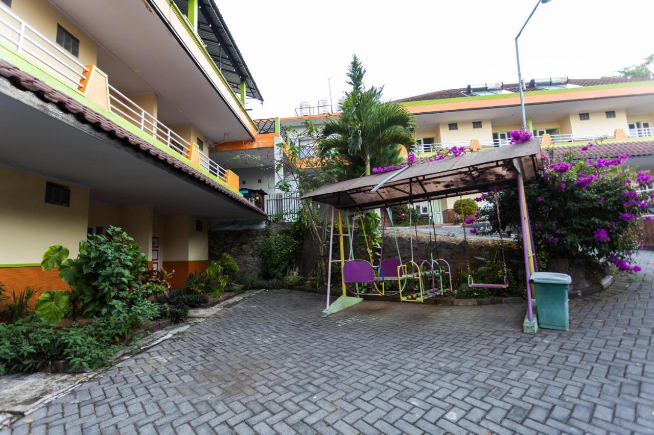 Villa Panderman Indah Бату Экстерьер фото