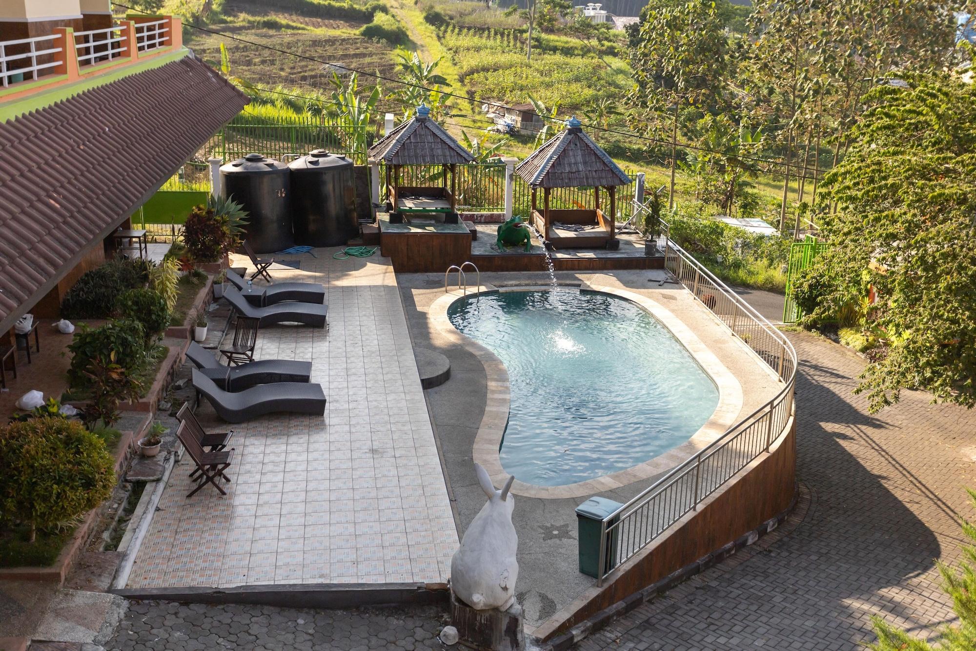 Villa Panderman Indah Бату Экстерьер фото
