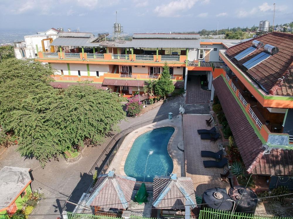 Villa Panderman Indah Бату Экстерьер фото