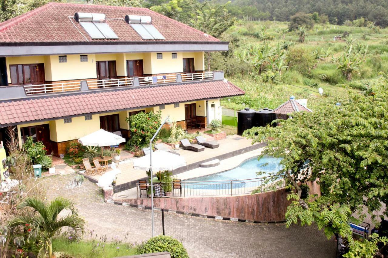 Villa Panderman Indah Бату Экстерьер фото